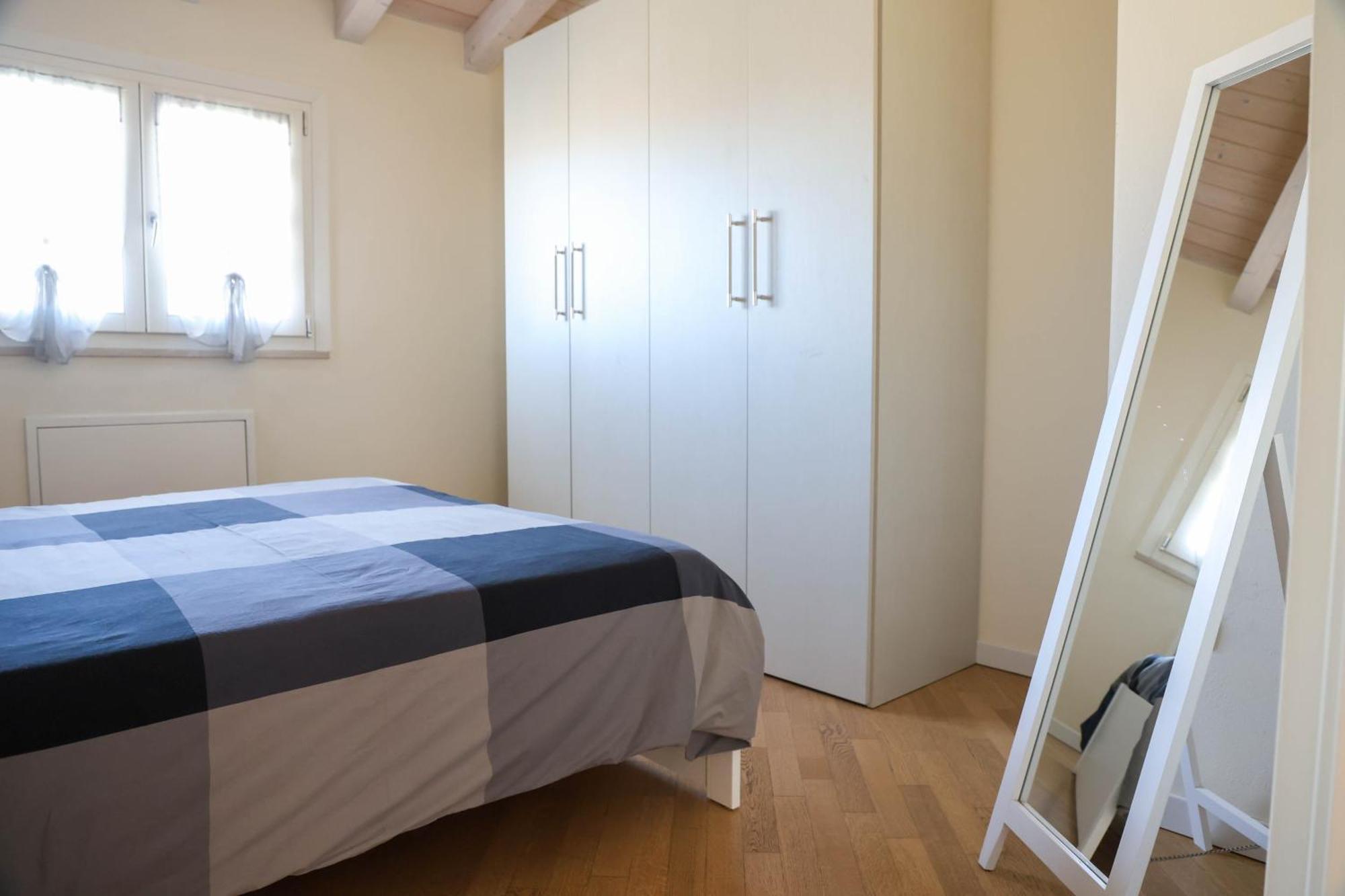 Casa Monia Lägenhet Lonato Exteriör bild