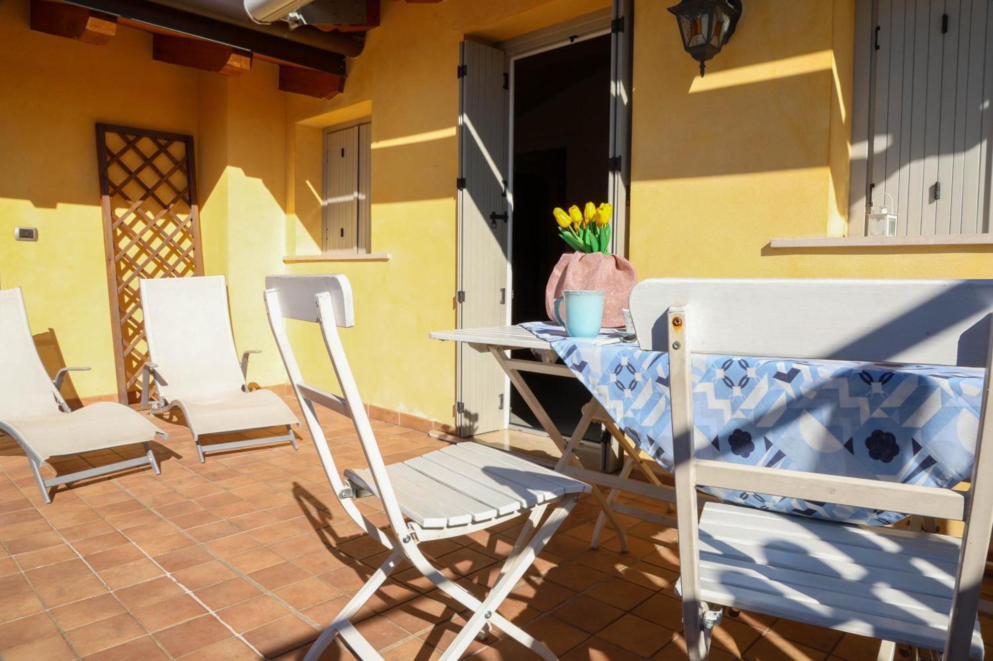 Casa Monia Lägenhet Lonato Exteriör bild